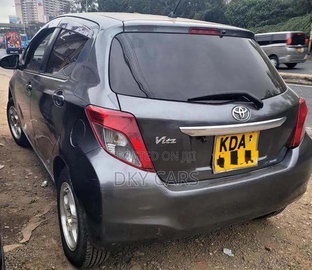 Toyota Vitz 2014 Gray
