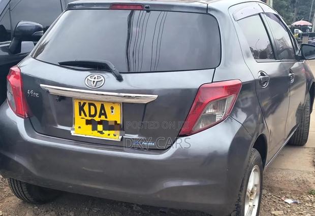 Toyota Vitz 2014 Gray