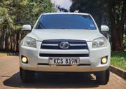 Toyota RAV4 2011 White for sale