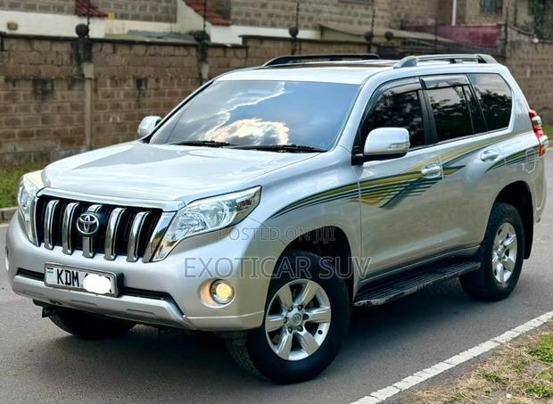 Toyota Land Cruiser Prado 2017 Silver