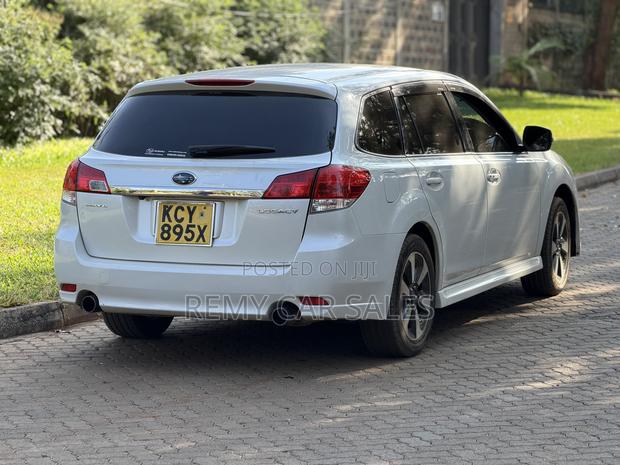 Subaru Legacy 2013 White