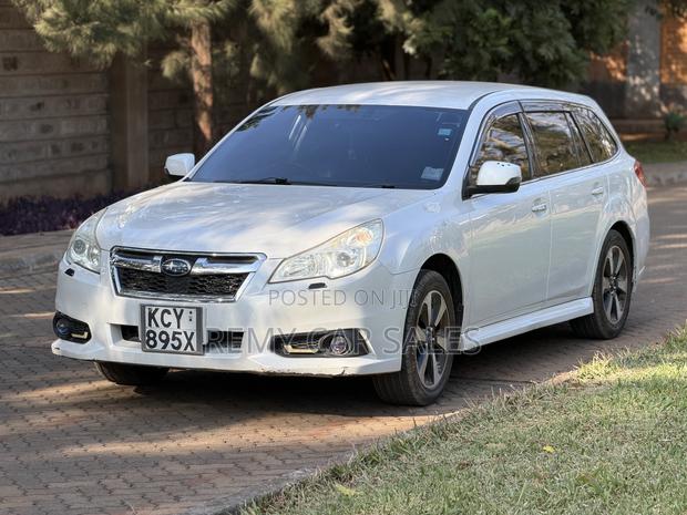 Subaru Legacy 2013 White