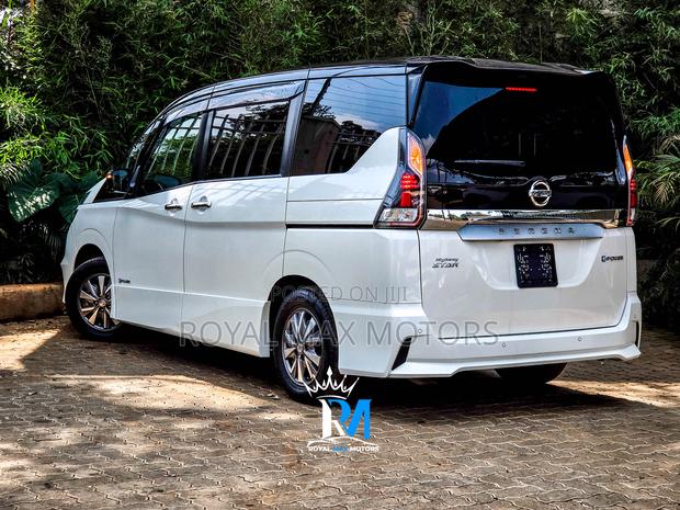 Nissan Serena 2019 White