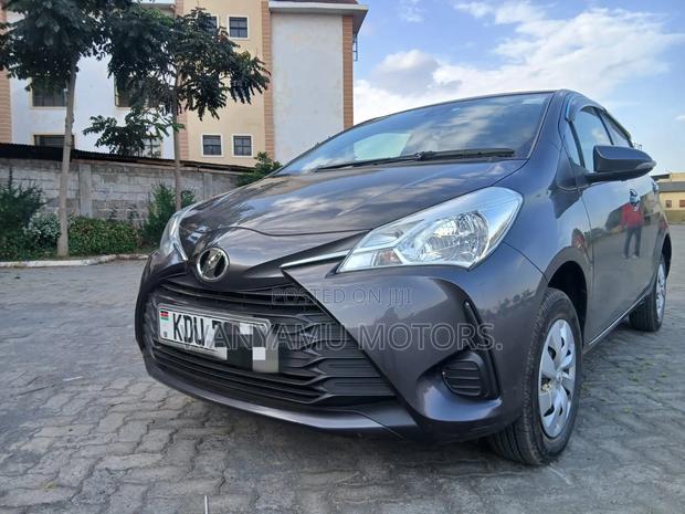 Toyota Vitz 2019 Gray