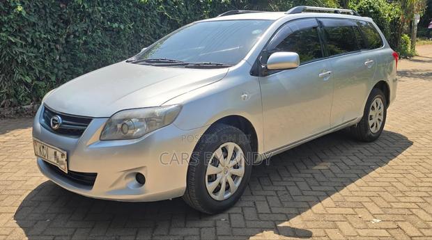 Toyota Corolla Fielder 2012 Silver