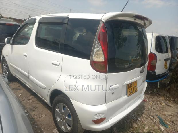 Toyota Fun Cargo 2005 White