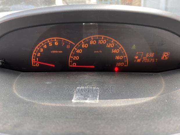 Toyota Vitz 1.5 FWD 5dr 2009 White