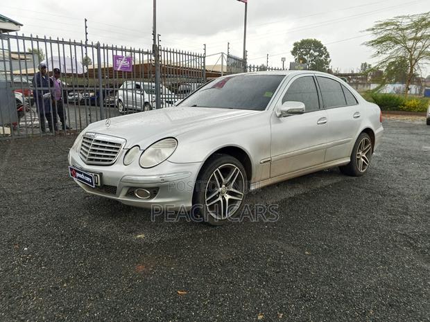 Mercedes-Benz E250 2008 Silver
