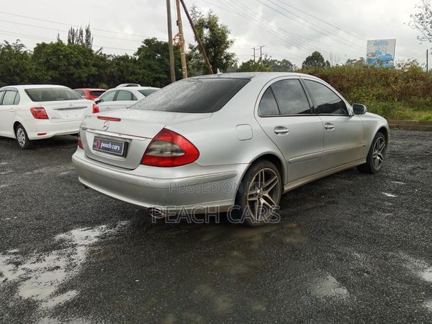 Mercedes-Benz E250 2008 Silver