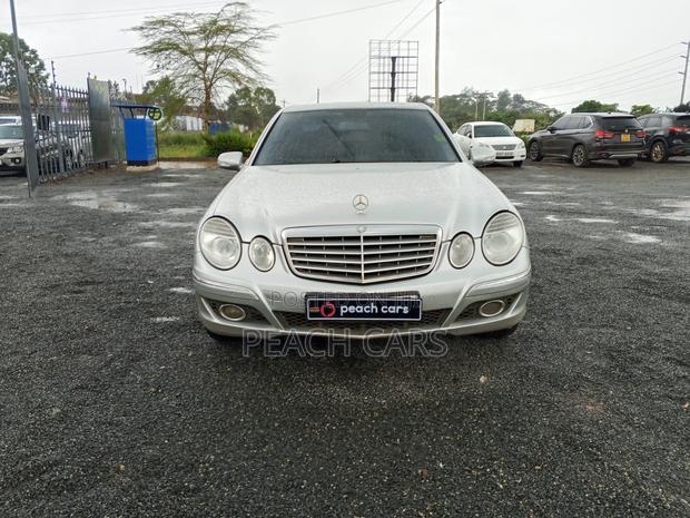 Mercedes-Benz E250 2008 Silver