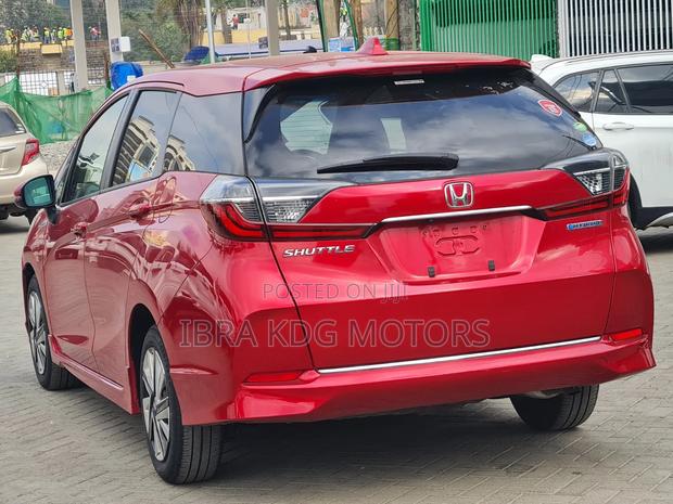 Honda Fit Shuttle 2019 Red