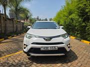 Toyota Noah 2014 White for sale