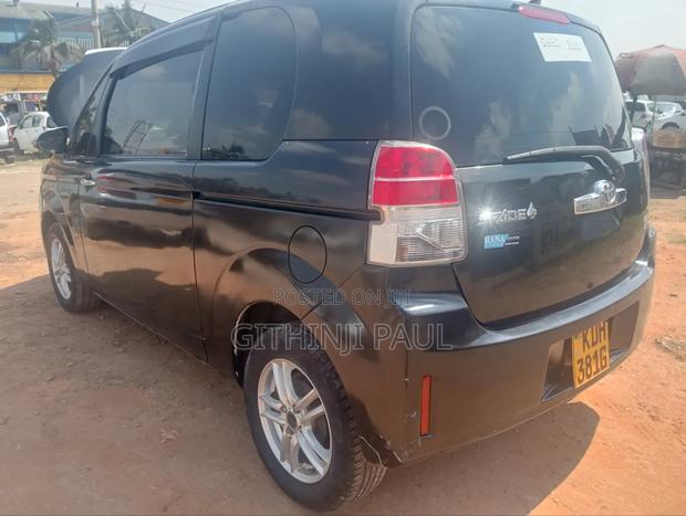Toyota Spade 2015 Black