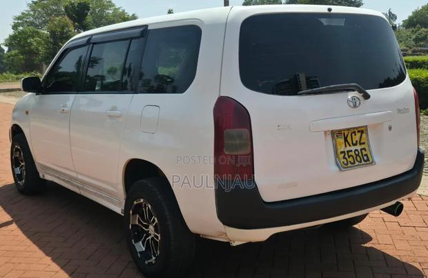 Toyota Probox 2012