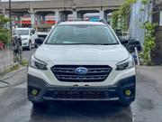 Subaru Outback 2023 White for sale