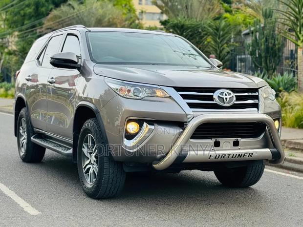 Toyota Fortuner 2017 Beige