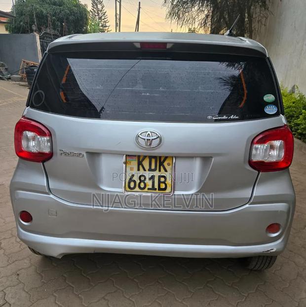 Toyota Passo 2016 Silver