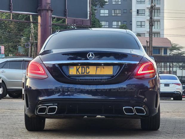 Mercedes-Benz C200 2019 Blue