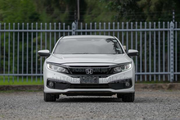 Honda Civic 2019 White