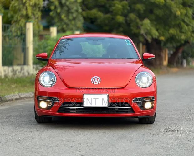 Volkswagen Beetle 2019 Red
