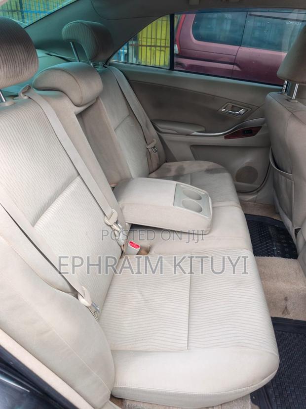 Toyota Premio 2011 Blue