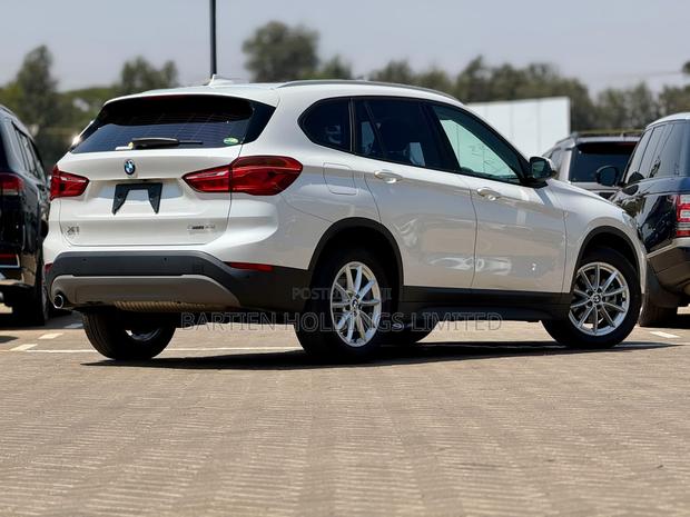 BMW X1 sDrive28i FWD 2019 White