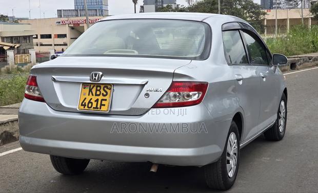 Honda Fit Aria 2006 Silver