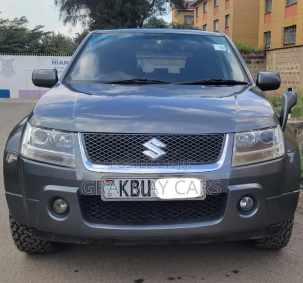 Suzuki Escudo 2006 Gray