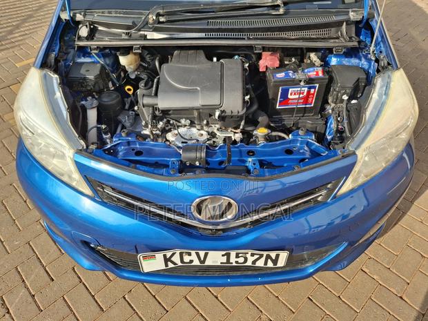 Toyota Vitz 2012 Blue