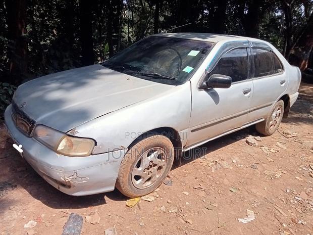 Nissan Sunny 1997 Silver