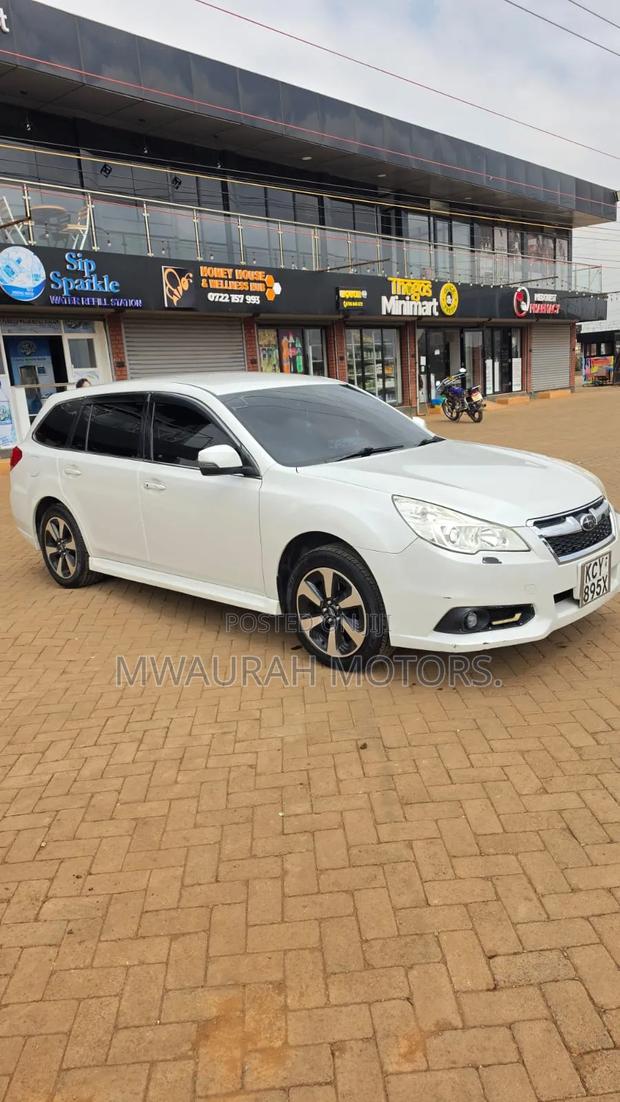 Subaru Legacy 2012 Pearl