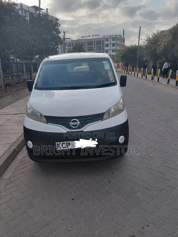 Nissan NP200 2010 White