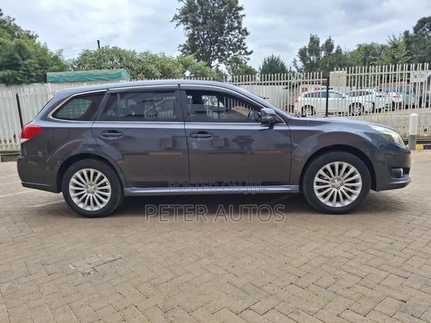 Subaru Legacy 2011 Gray