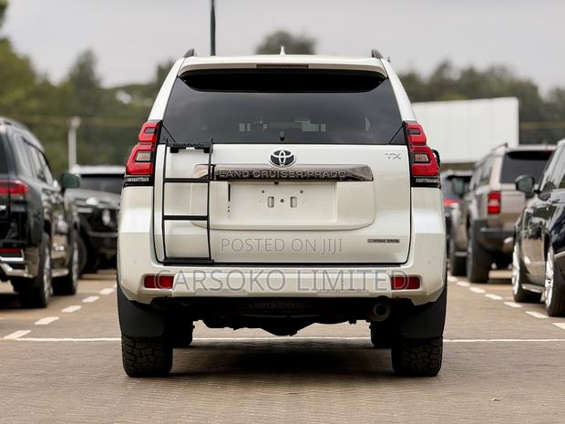 Toyota Land Cruiser Prado 2.7 2020 White