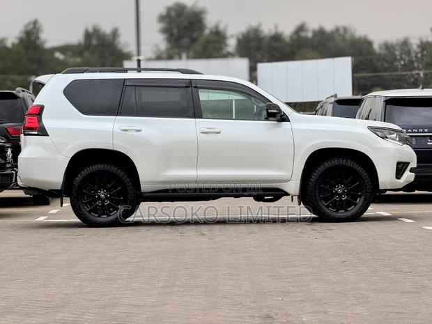 Toyota Land Cruiser Prado 2.7 2020 White