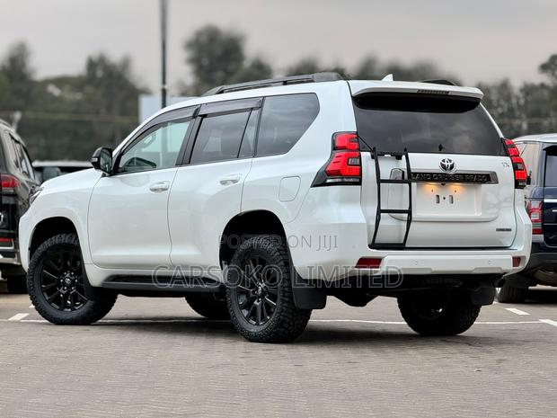 Toyota Land Cruiser Prado 2.7 2020 White