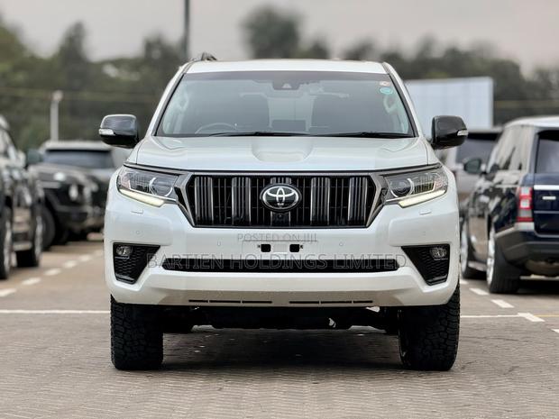 Toyota Land Cruiser Prado 2.7 2020 White