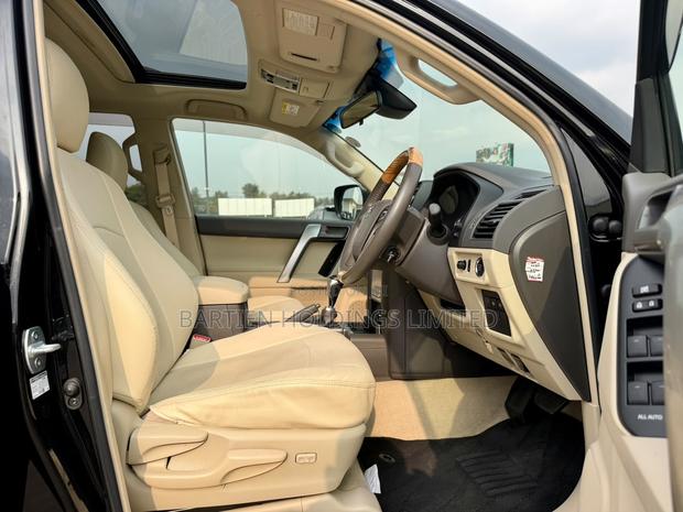 Toyota Land Cruiser Prado 2.7 2019 Black