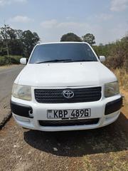 Toyota Succeed 2004 White for sale