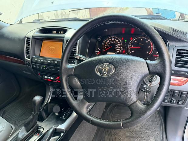 Toyota Land Cruiser Prado 2006 Silver