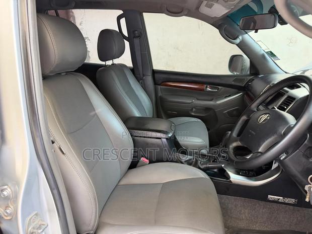 Toyota Land Cruiser Prado 2006 Silver