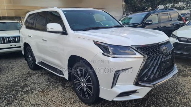 Lexus LX 2020 White