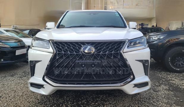 Lexus LX 2020 White