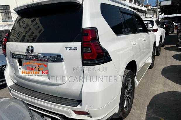 Toyota Land Cruiser Prado 2.8 2019 Pearl