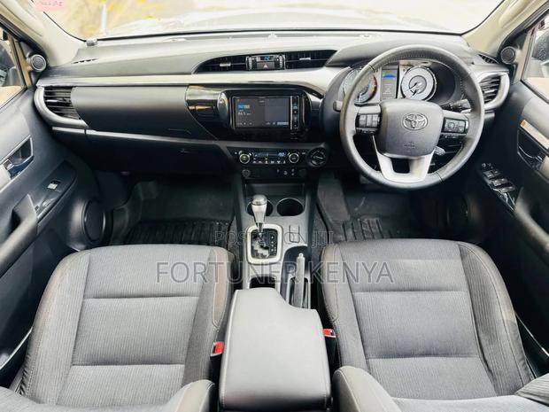 Toyota Harrier 2019 White