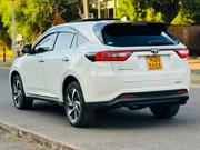 Toyota Harrier 2019 White for sale