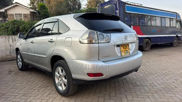 Toyota Harrier 2004 Silver