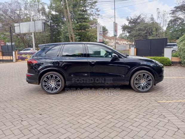 Porsche Cayenne 2018 Black