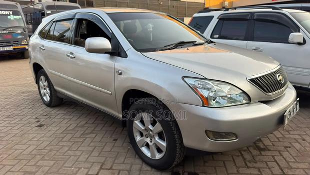 Toyota Harrier 2004 Silver