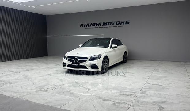 Mercedes-Benz C-Class 2019 Pearl